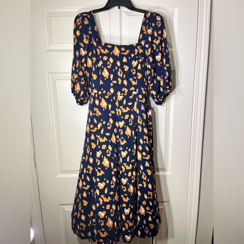 Sandra Darren Women's Elbow Sleeve Square Neck Printed Tie Waist Midi Dress